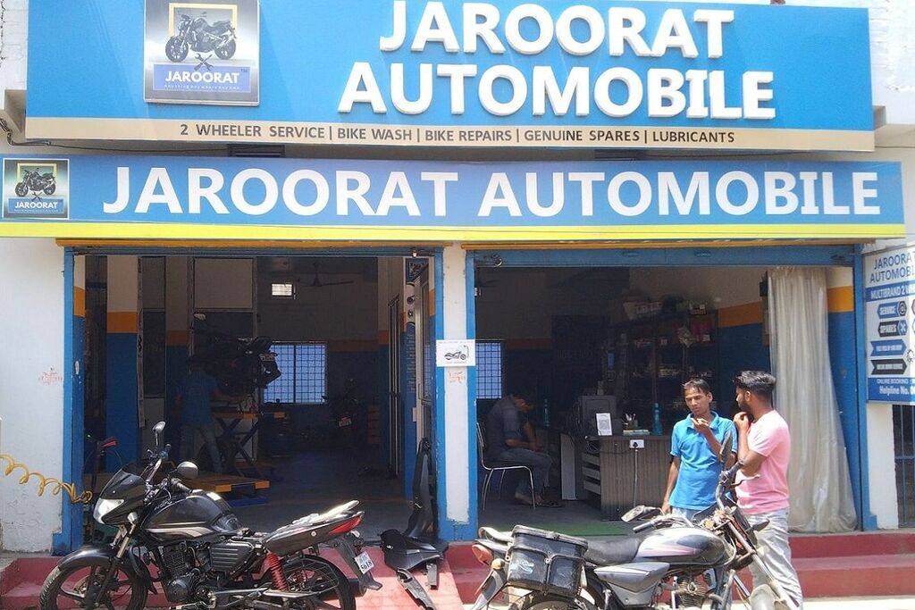 workshop gallery at jaroorat automobile